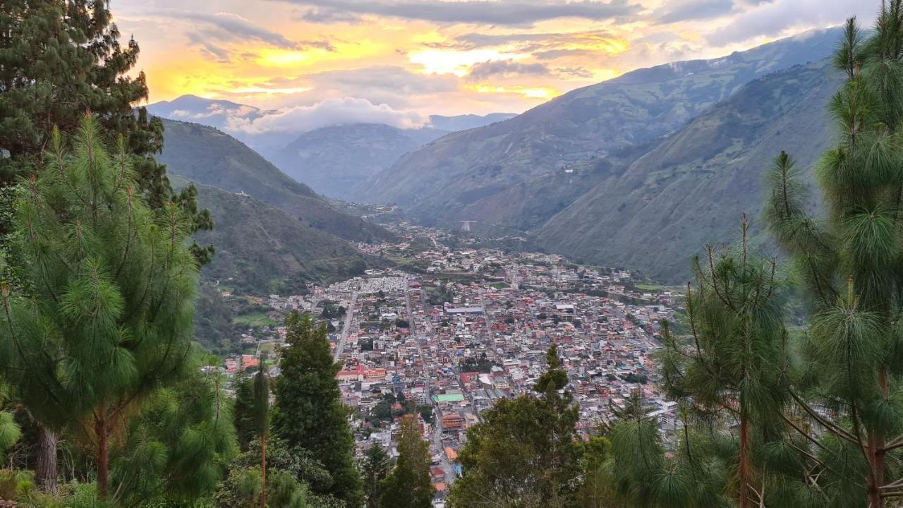 Premium Holiday Cabin - Spectacular Tungurahua Volcano View Baños Kültér fotó