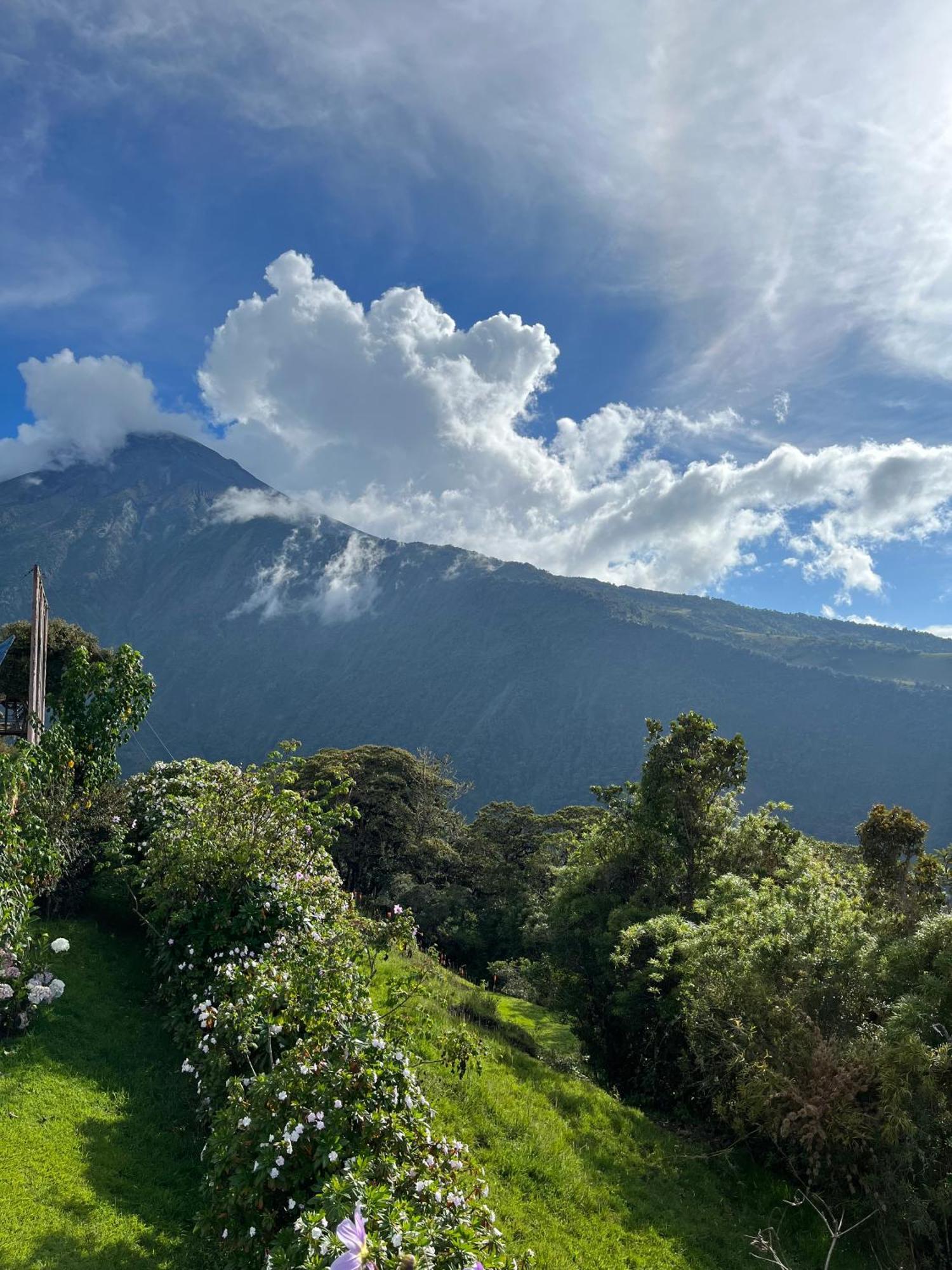 Premium Holiday Cabin - Spectacular Tungurahua Volcano View Baños Kültér fotó